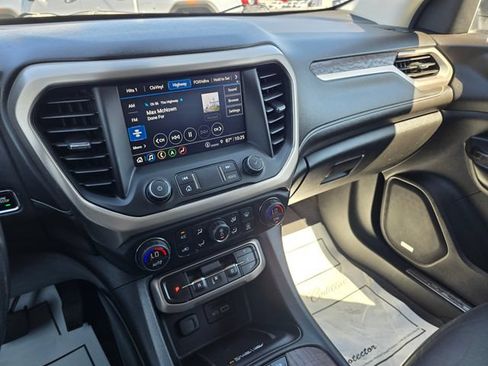 Used 2021 GMC Acadia Denali w/ Denali Ultimate Package AWD/4WD image 29