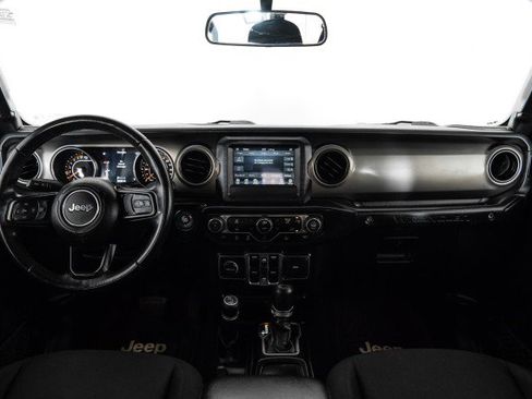 Used 2018 Jeep Wrangler Unlimited Sport S image 11