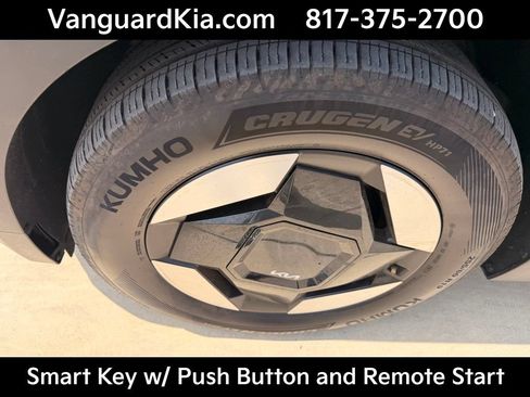 Used 2024 Kia EV9 Wind AWD/4WD image 8