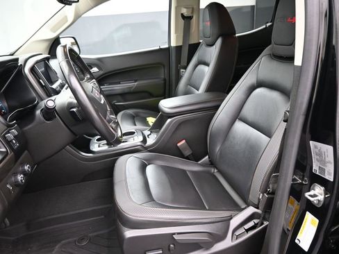 Used 2022 GMC Canyon AT4 w/ Driver Alert Package image 8