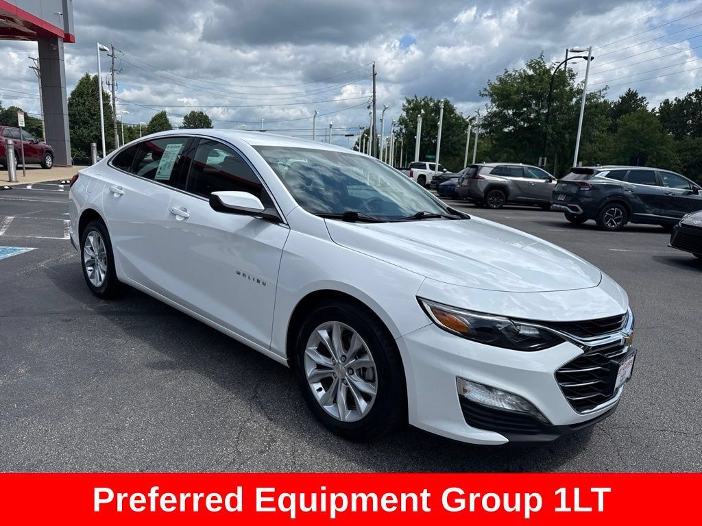 Used 2025 Chevrolet Malibu LT FWD image 9