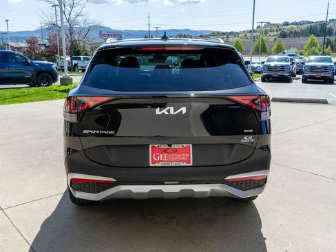 Used 2025 Kia Sportage EX AWD/4WD image 6