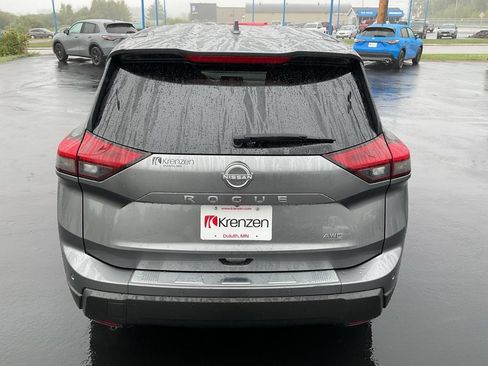 Used 2026 Nissan Rogue SV AWD/4WD image 6
