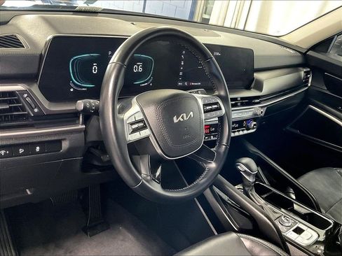 Used 2024 Kia Telluride LX AWD/4WD image 8
