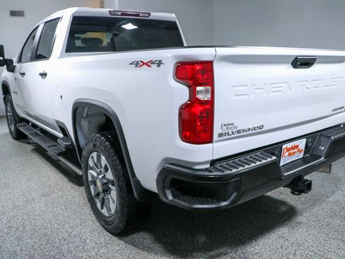 Used 2022 Chevrolet Silverado 2500 Custom w/ Gooseneck/5TH Wheel Package AWD/4WD image 9