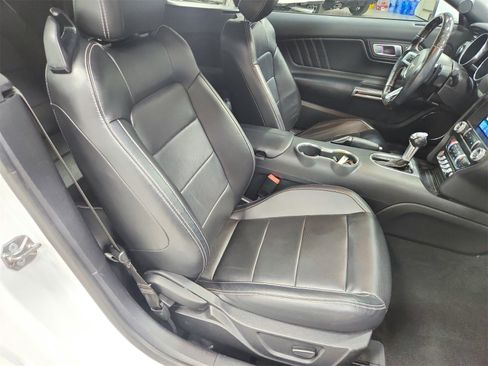 Used 2021 Ford Mustang Premium image 34