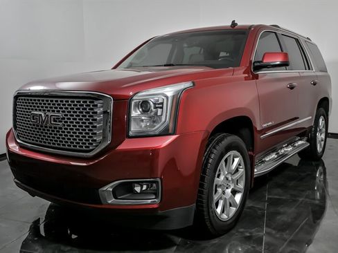 Used 2015 GMC Yukon Denali w/ Touring Package image 5
