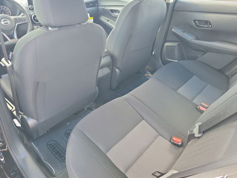 Used 2025 Nissan Sentra SV w/ All-Weather Package FWD image 13