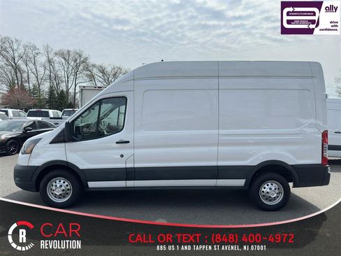 Used 2022 Ford Transit 250 148 High Roof AWD image 5