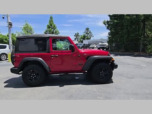 Used 2021 Jeep Wrangler Sport AWD/4WD image 35