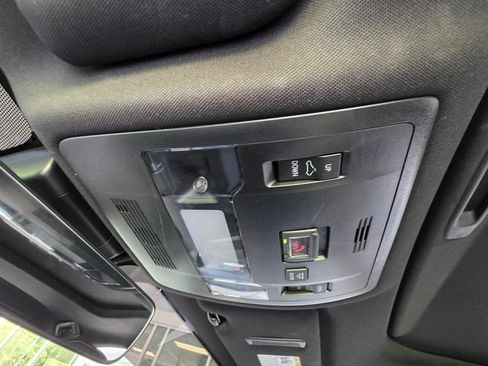 Certified 2025 Lexus IS 350 F Sport RWD image 27