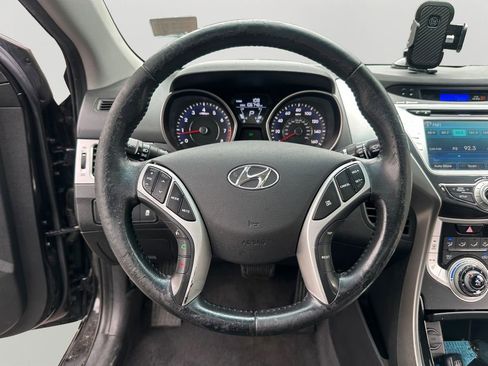 Used 2012 Hyundai Elantra Limited w/ Technology Pkg 5 FWD image 12