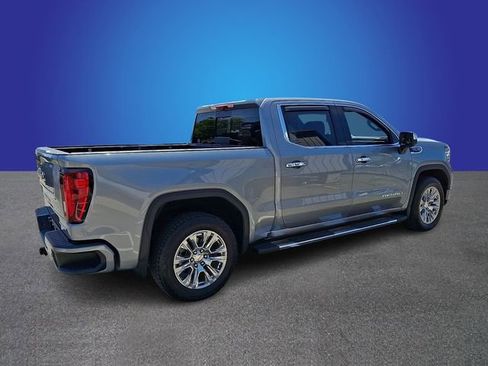 Used 2025 GMC Sierra 1500 Denali w/ Technology Package AWD/4WD image 4