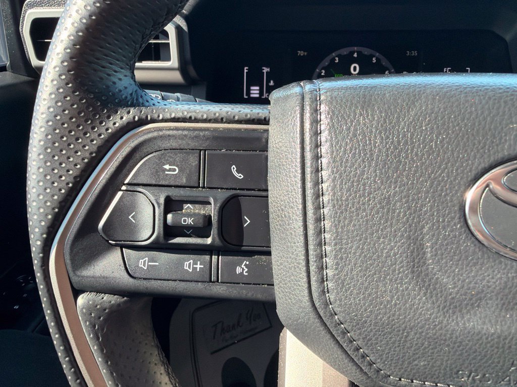 Used 2025 Toyota 4Runner SR5 AWD/4WD image 18