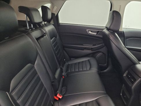 Used 2023 Ford Edge SEL image 19