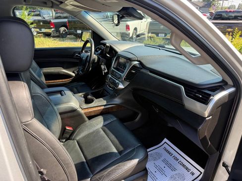 Used 2015 Chevrolet Tahoe LT RWD image 19