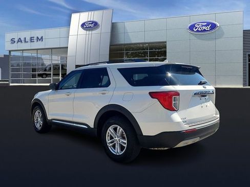 Certified 2022 Ford Explorer XLT w/ Equipment Group 202A AWD/4WD image 5
