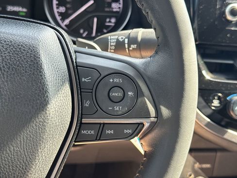 Used 2024 Toyota Camry SE image 20