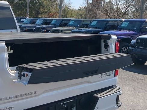 Used 2024 Chevrolet Silverado 3500 High Country w/ High Country Premium Package image 14