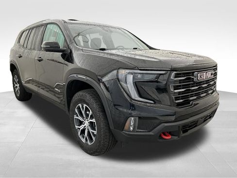 Used 2024 GMC Acadia AT4 w/ Luxury Package image 8