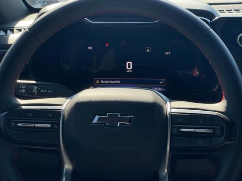 Used 2023 Chevrolet Colorado Z71 w/ Z71 Convenience Package 2 image 12