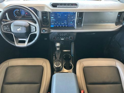 Used 2024 Ford Bronco Wildtrak AWD/4WD image 12