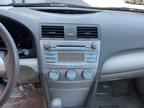 Used 2007 Toyota Camry LE FWD image 19