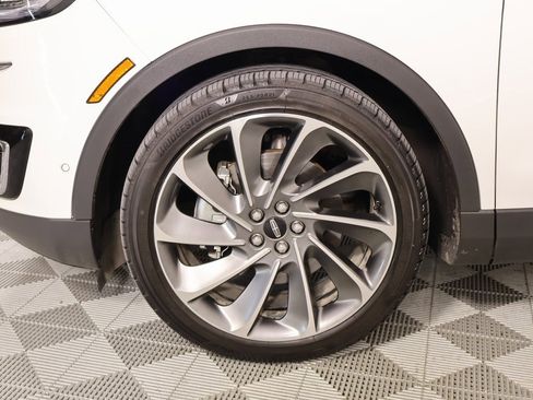 Used 2020 Lincoln Nautilus Reserve w/ Equipment Group 201A image 18