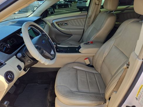 Used 2015 Ford Taurus SEL w/ Equipment Group 201A FWD image 17