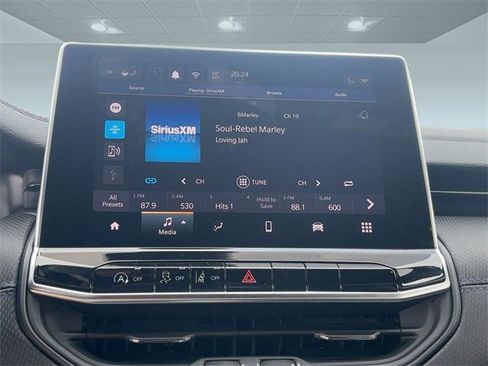 New 2026 Jeep Compass Latitude image 21