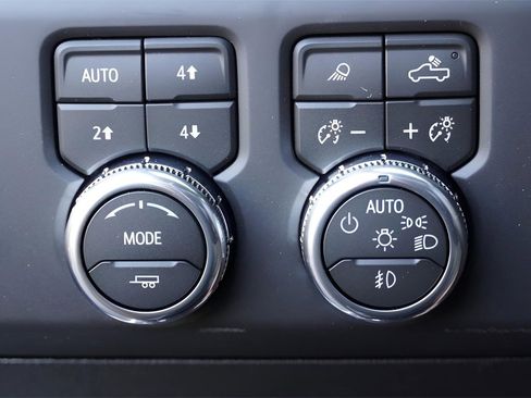 New 2026 GMC Sierra 2500 AT4 w/ AT4 Premium Plus Package image 15