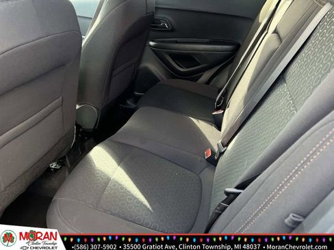 Certified 2022 Chevrolet Trax LS w/ Tint and Cruise Package image 13