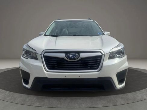 Used 2019 Subaru Forester Premium AWD/4WD image 2