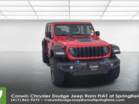Used 2024 Jeep Wrangler Unlimited Rubicon 4xe image 4