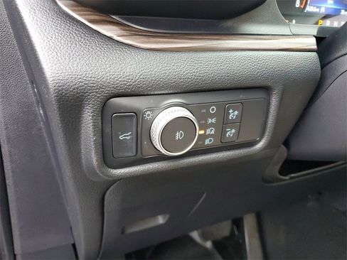 Used 2020 Ford Explorer Limited image 14