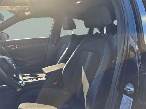 Used 2023 Honda Civic Sport image 12