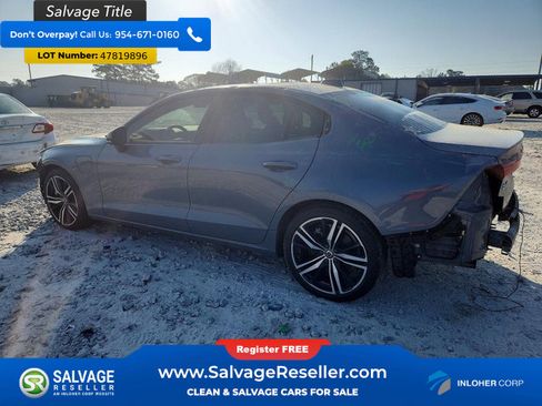 Used 2022 Volvo S60 T8 R-Design Expression w/ Advanced Package AWD/4WD image 3