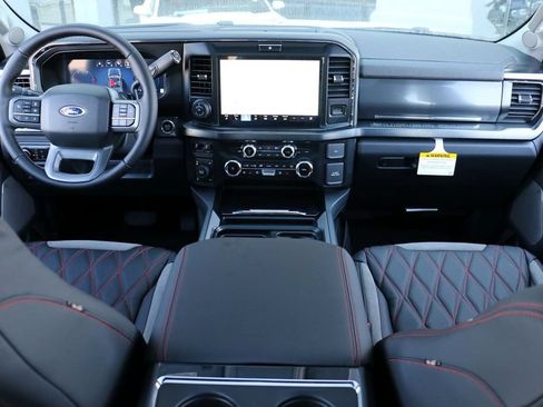 New 2026 Ford F250 Lariat w/ Black Appearance Package AWD/4WD image 31