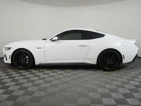 Used 2024 Ford Mustang GT Premium RWD image 8