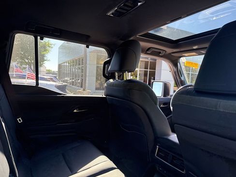 Used 2024 Lexus GX 550 AWD/4WD image 10
