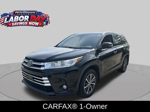 Used 2019 Toyota Highlander XLE AWD/4WD image 1