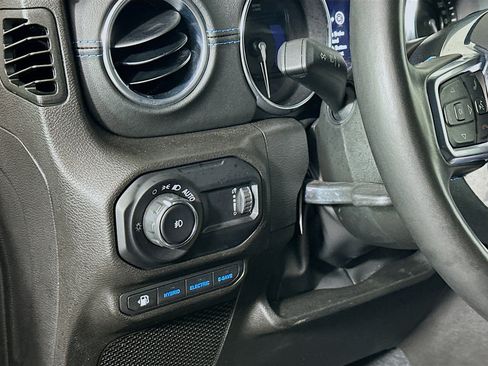 Used 2023 Jeep Wrangler Unlimited Rubicon 4xe w/ Cold Weather Group AWD/4WD image 16