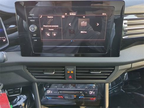 Certified 2025 Volkswagen Jetta Sport image 20