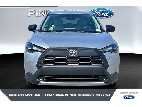 Used 2026 Toyota Corolla Cross L FWD image 3