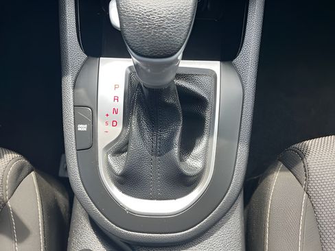 Used 2024 Kia Forte LXS FWD image 27