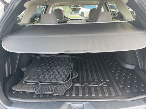 Certified 2022 Subaru Outback Premium image 31