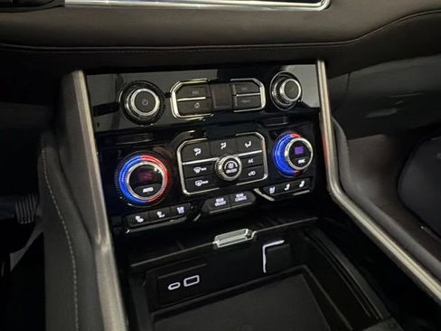 Used 2021 GMC Yukon Denali w/ Denali Premium Package AWD/4WD image 36