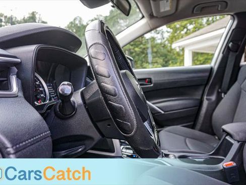 Used 2022 Toyota Corolla Cross LE image 31