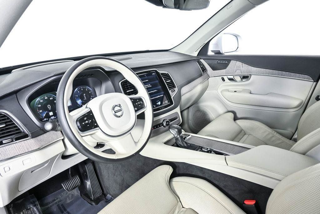 Certified 2022 Volvo XC90 T6 Inscription AWD/4WD image 6