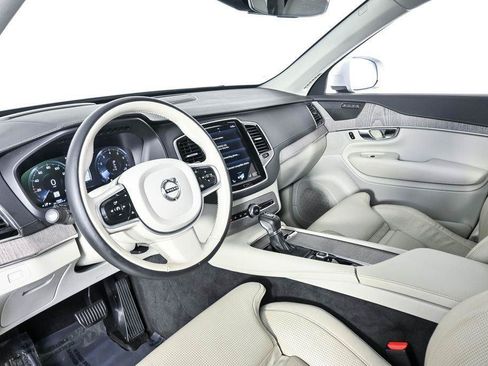 Certified 2022 Volvo XC90 T6 Inscription AWD/4WD image 6